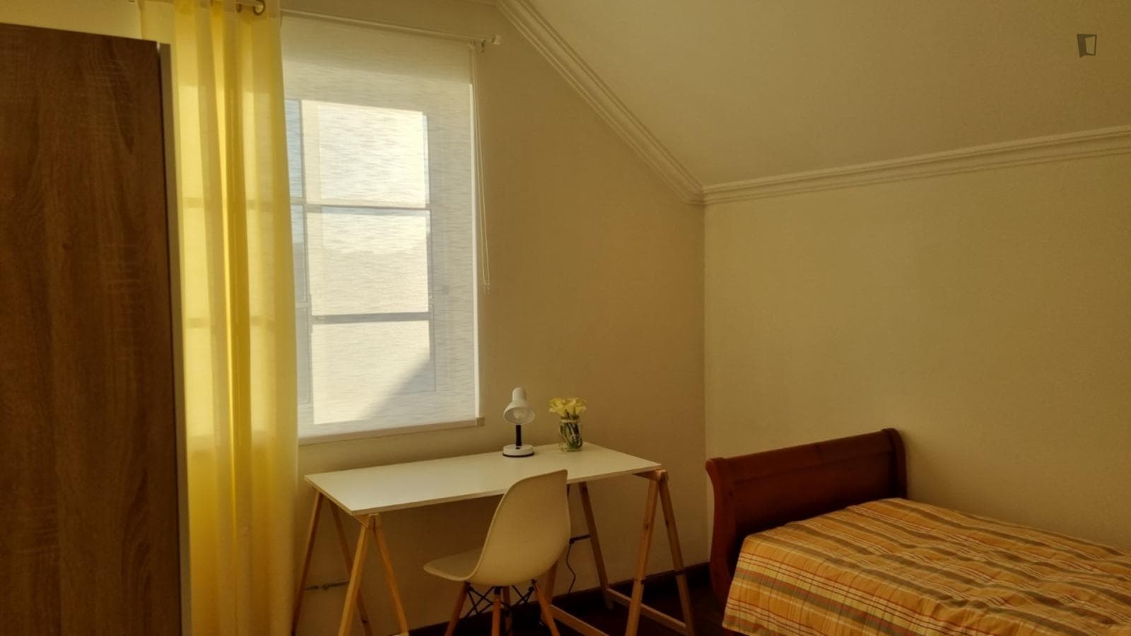 Elegant single bedroom next to Montijo Bus Station - TST Terminal photo 1