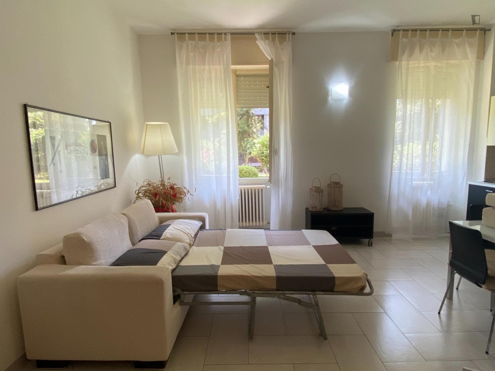 Comfy studio close to Corvetto metro station photo 1