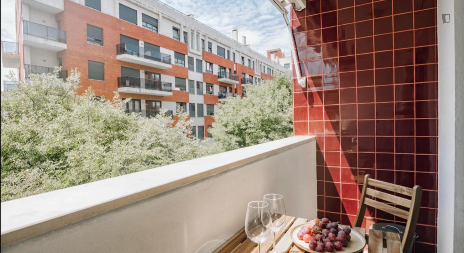 Excellent 3-bedroom apartment in the vibrant neighbourhood of Parque das Nações photo 1
