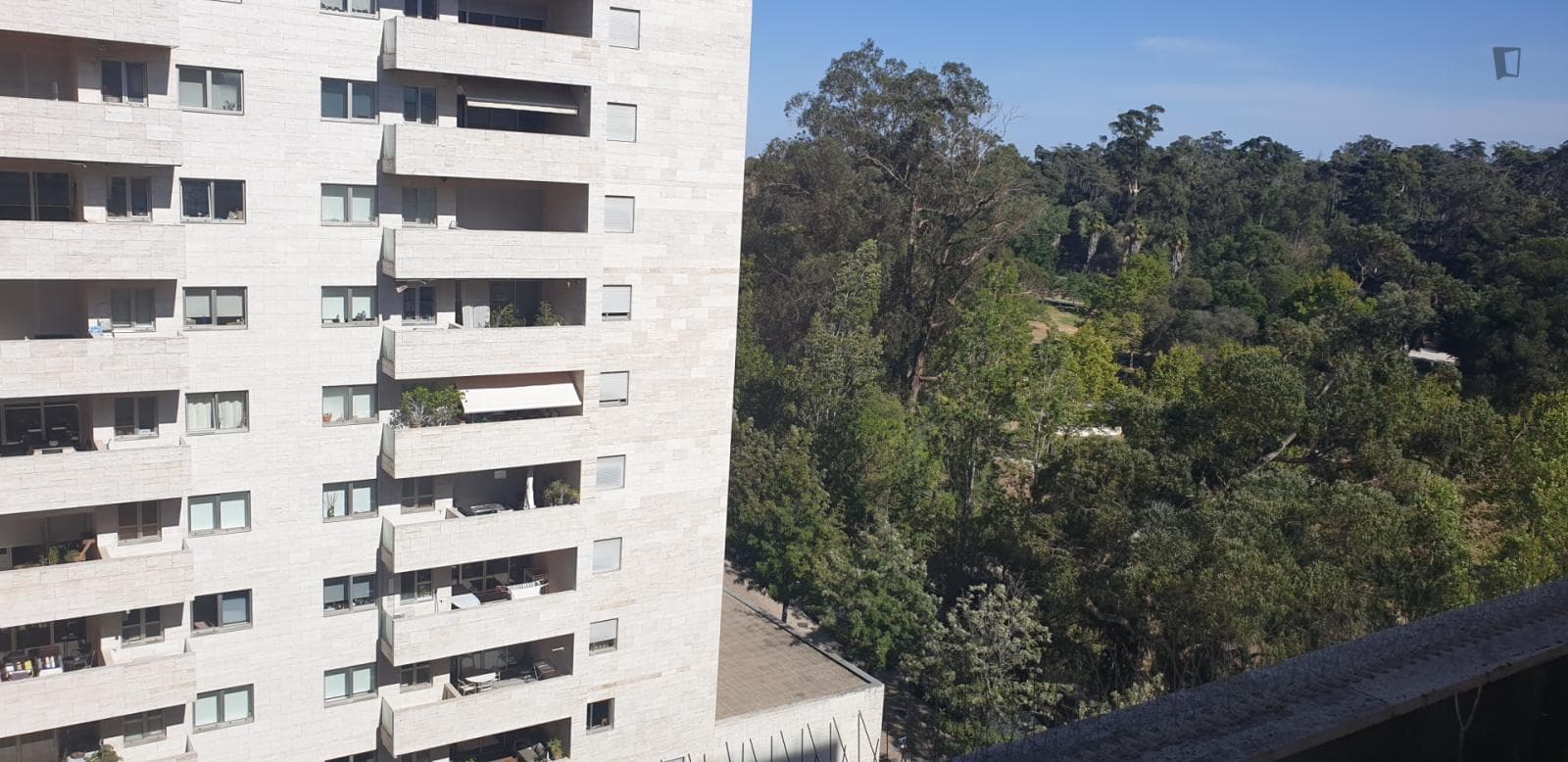 Nice single bedroom with private toilet next to Lumiar metro station photo 1