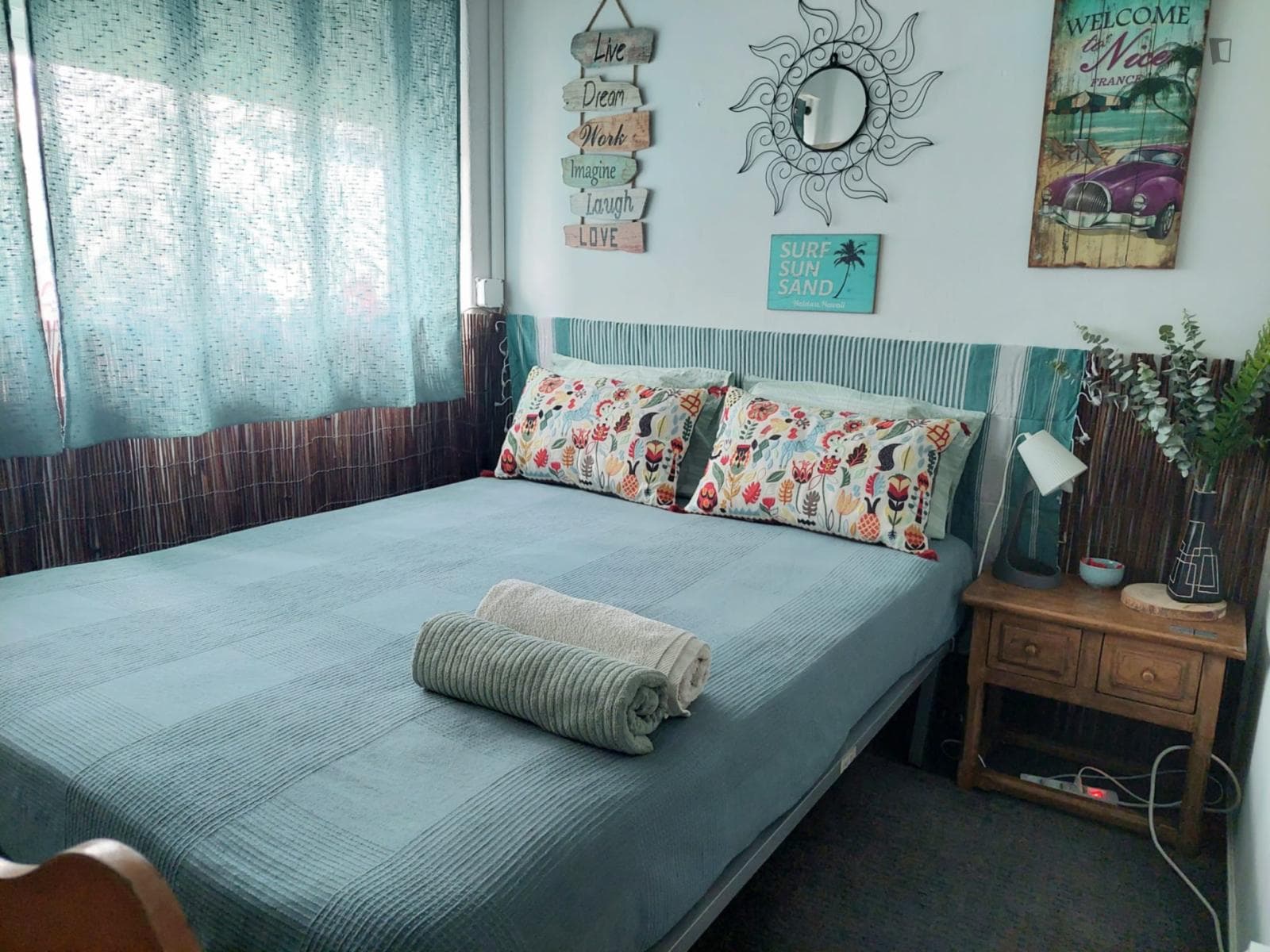 Cool double ensuite bedroom in Costa da Caparica  photo 1