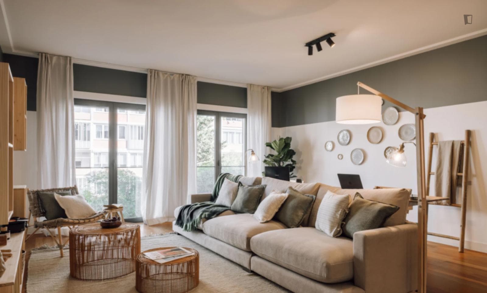 Tasteful 2-bedroom apartment in Lapa photo 1