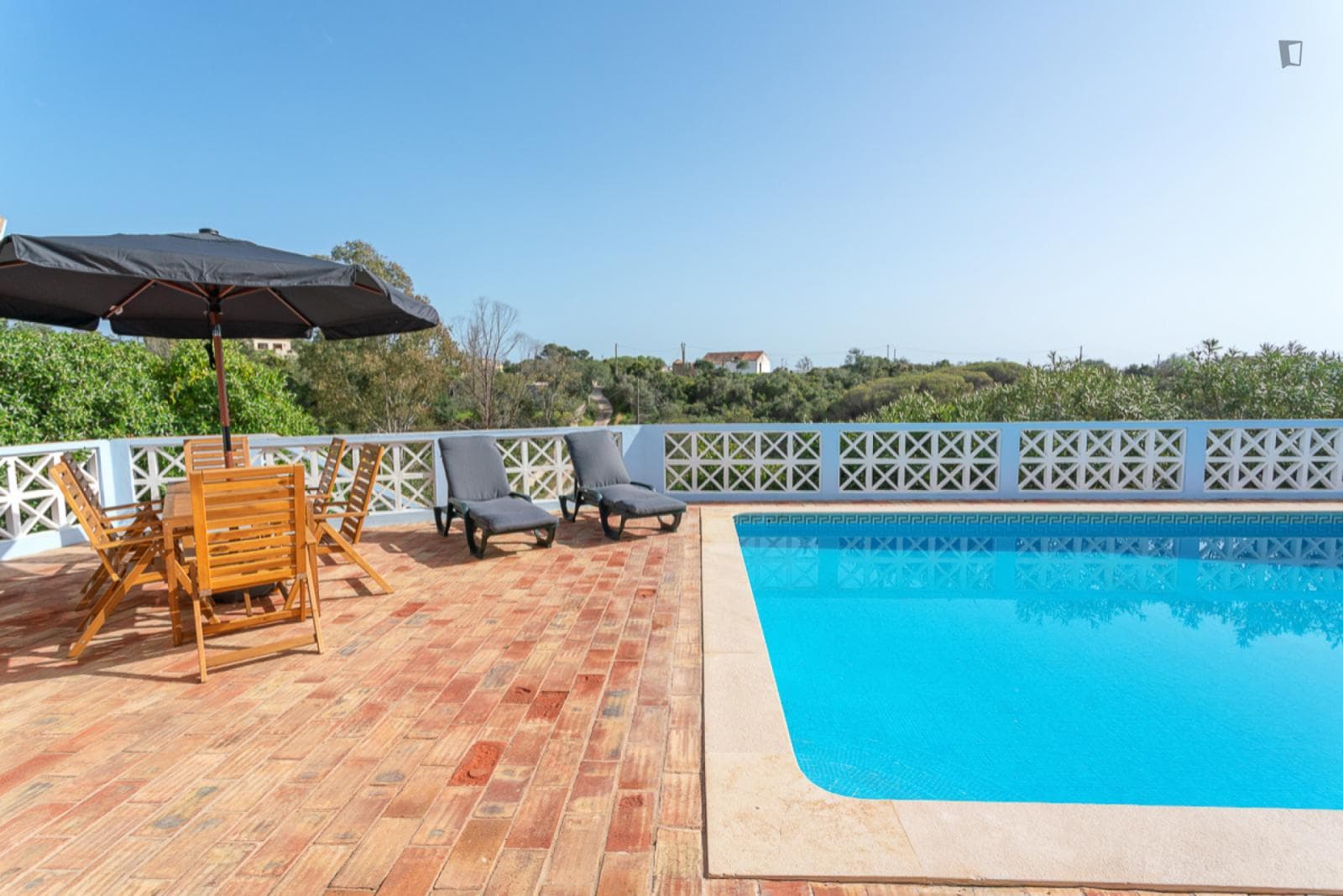 Lovely 4-bedroom house with a swimming pool, in Vale del Rei photo 1
