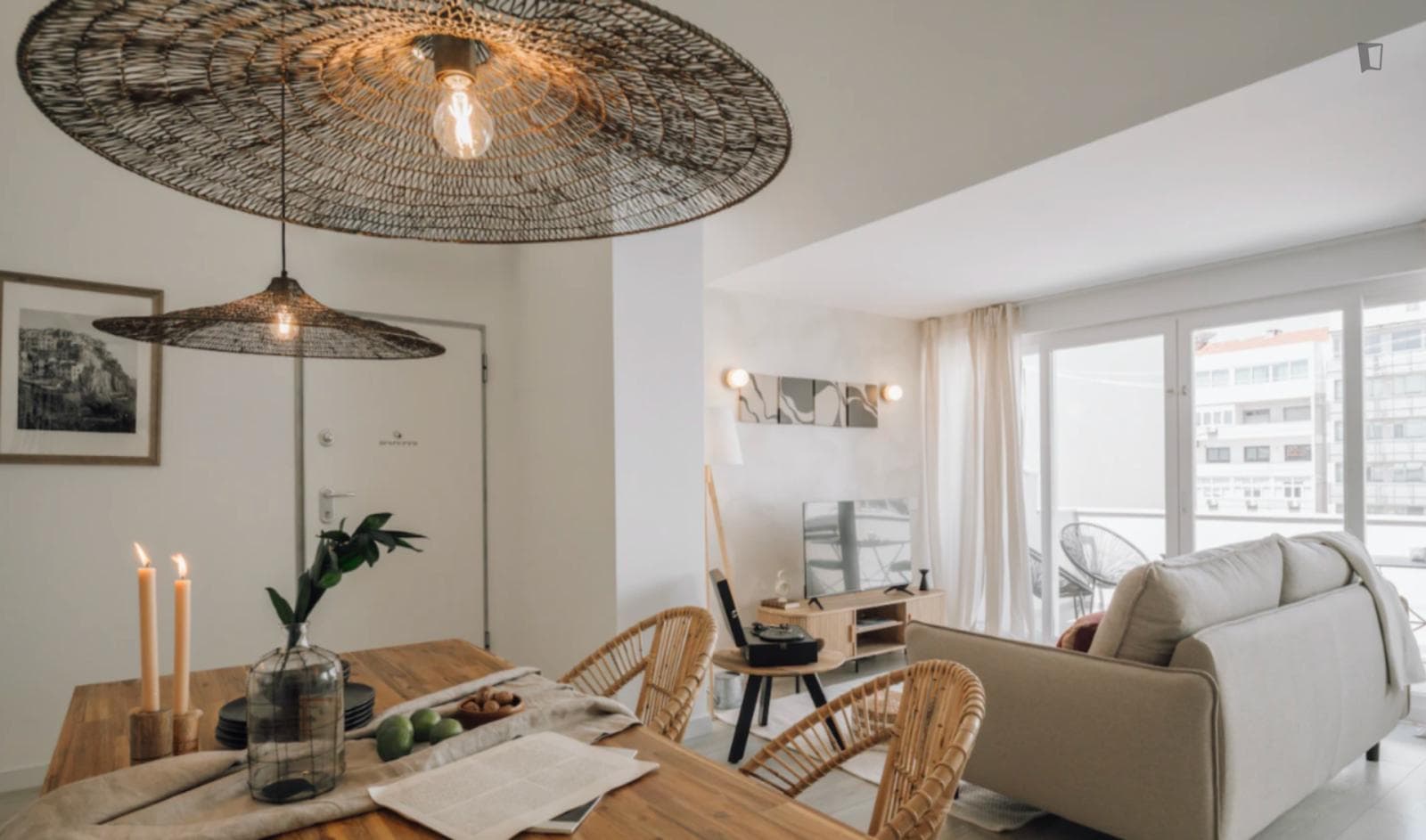 Magnificent 3-bedroom flat near the Picoas metro photo 1