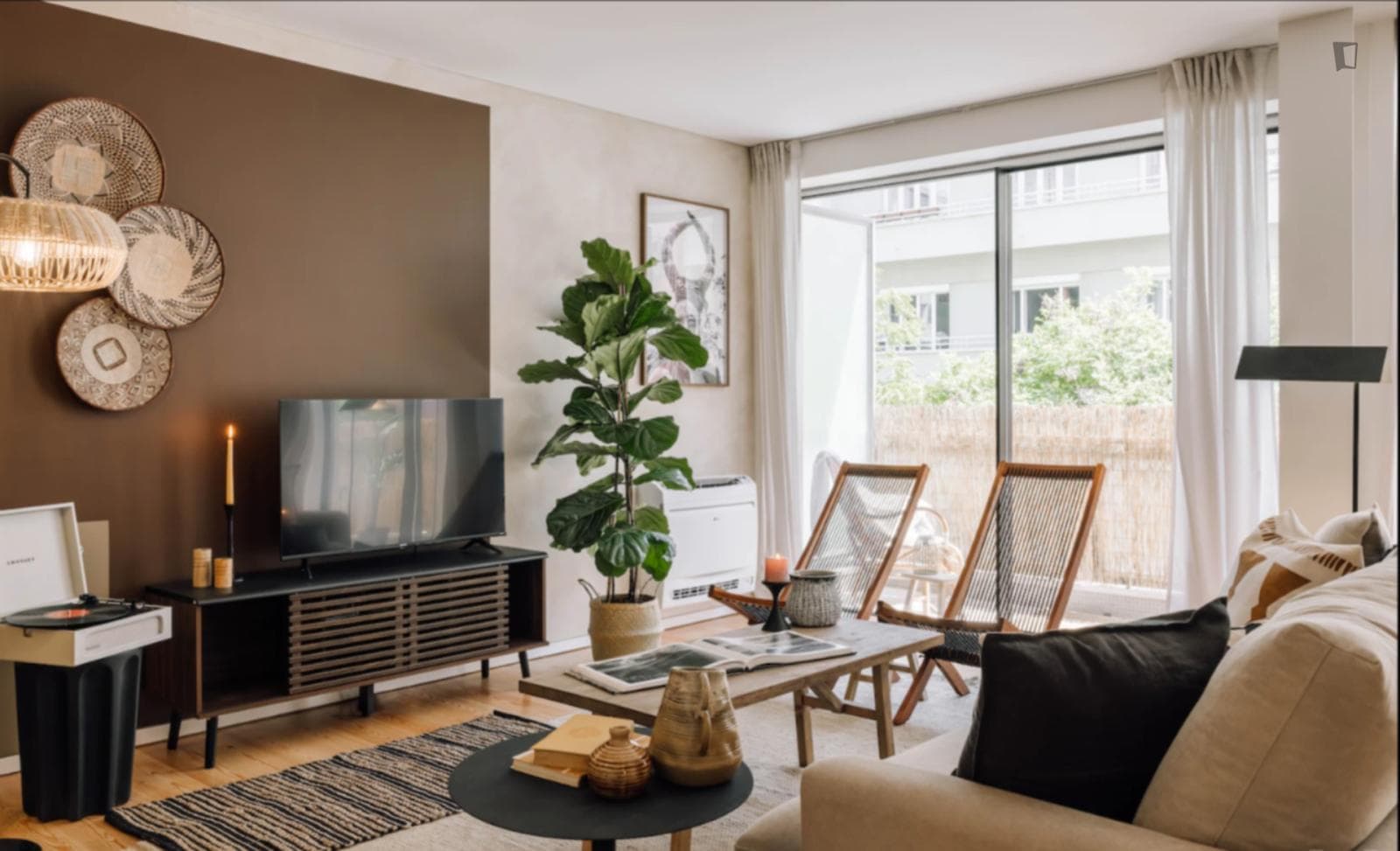 Gorgeous 3-bedroom apartment in the Avenidas Novas neighbourhood photo 1