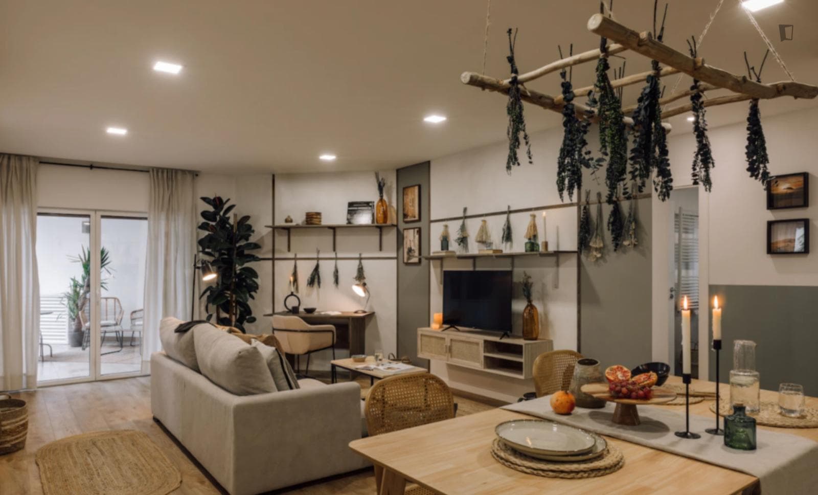 Very cool 2-bedroom apartment with terrace in Campo de Ourique photo 1