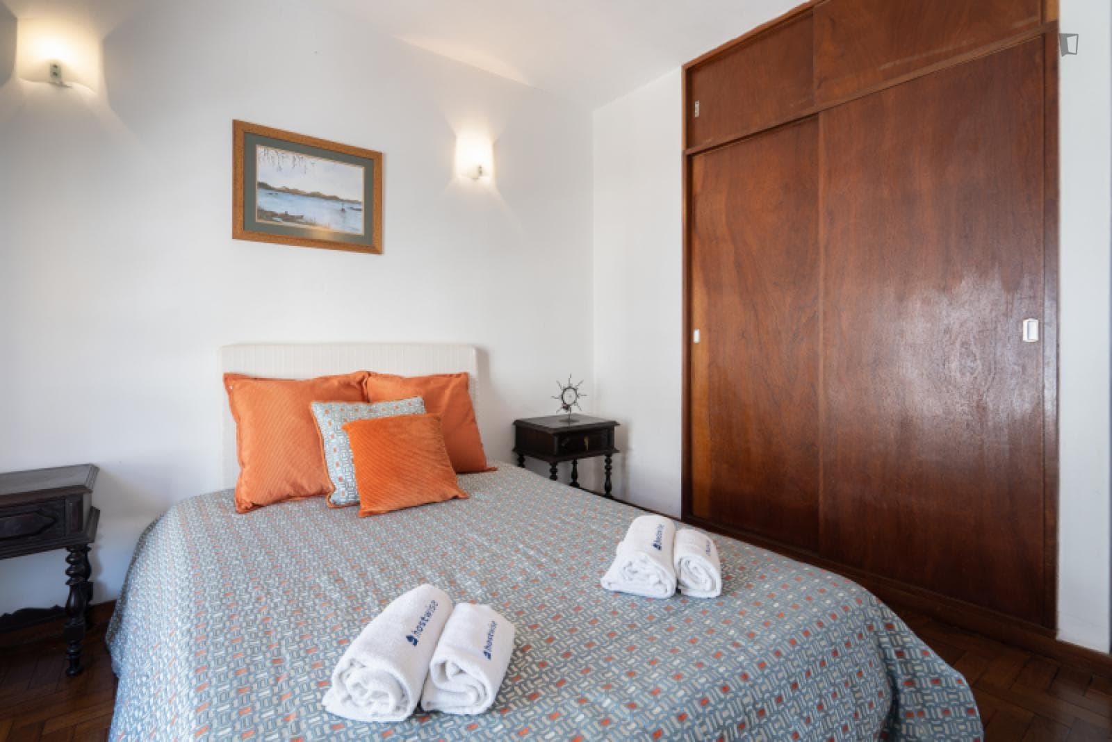 Spacious and sunny 2-bedroom apartment in Vila do Conde photo 1
