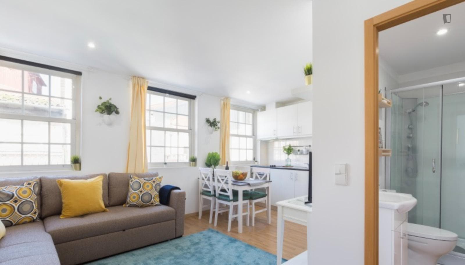 Charming and sunny 1-bedroom apartment in Bolhão photo 1