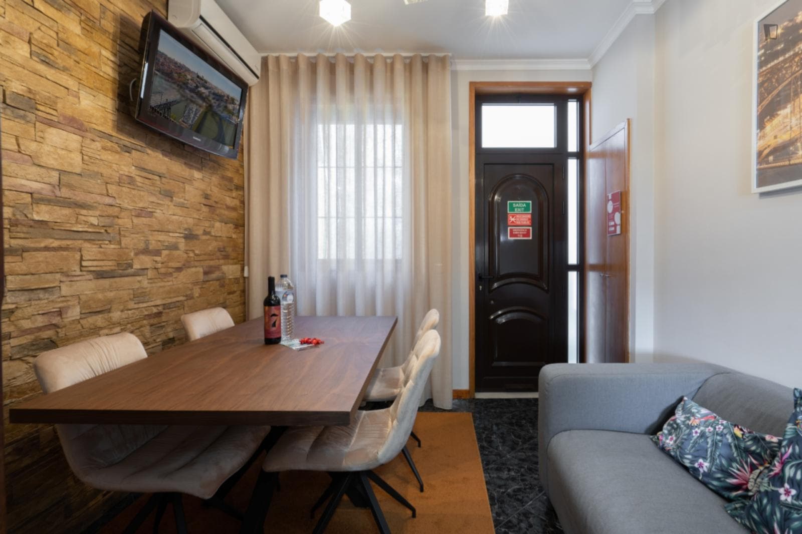 Lovely and cosy 2-bedroom apartment close to Miradouro Cais de Gaia Ponte D.Luís photo 1