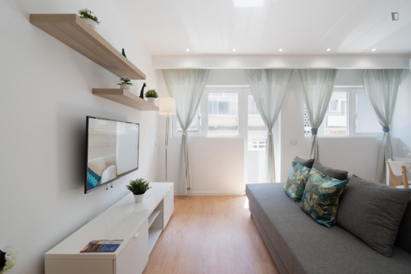Property photo thumbnail