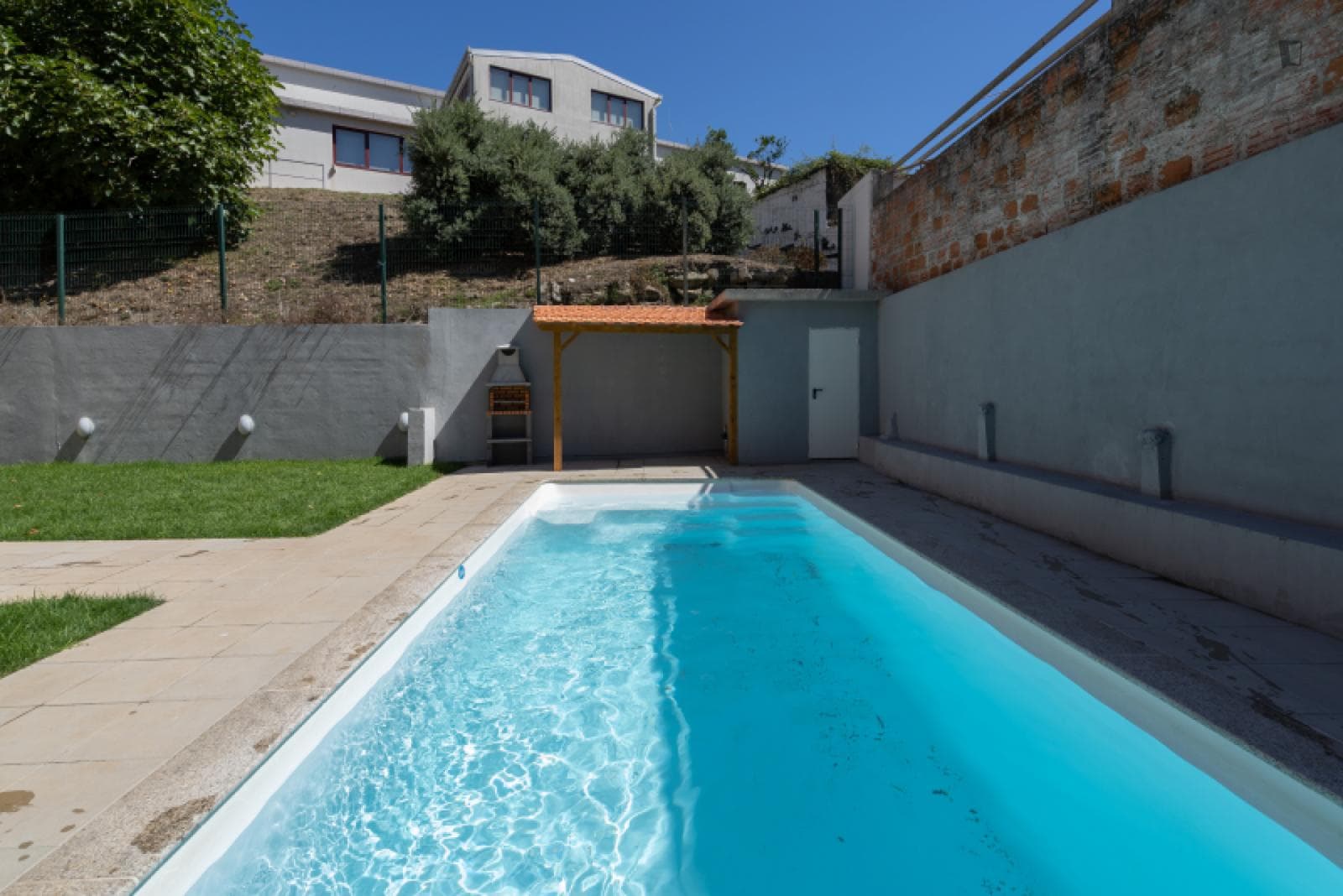 Sunny and bright 1-bedroom duplex near General Torres train station photo 1