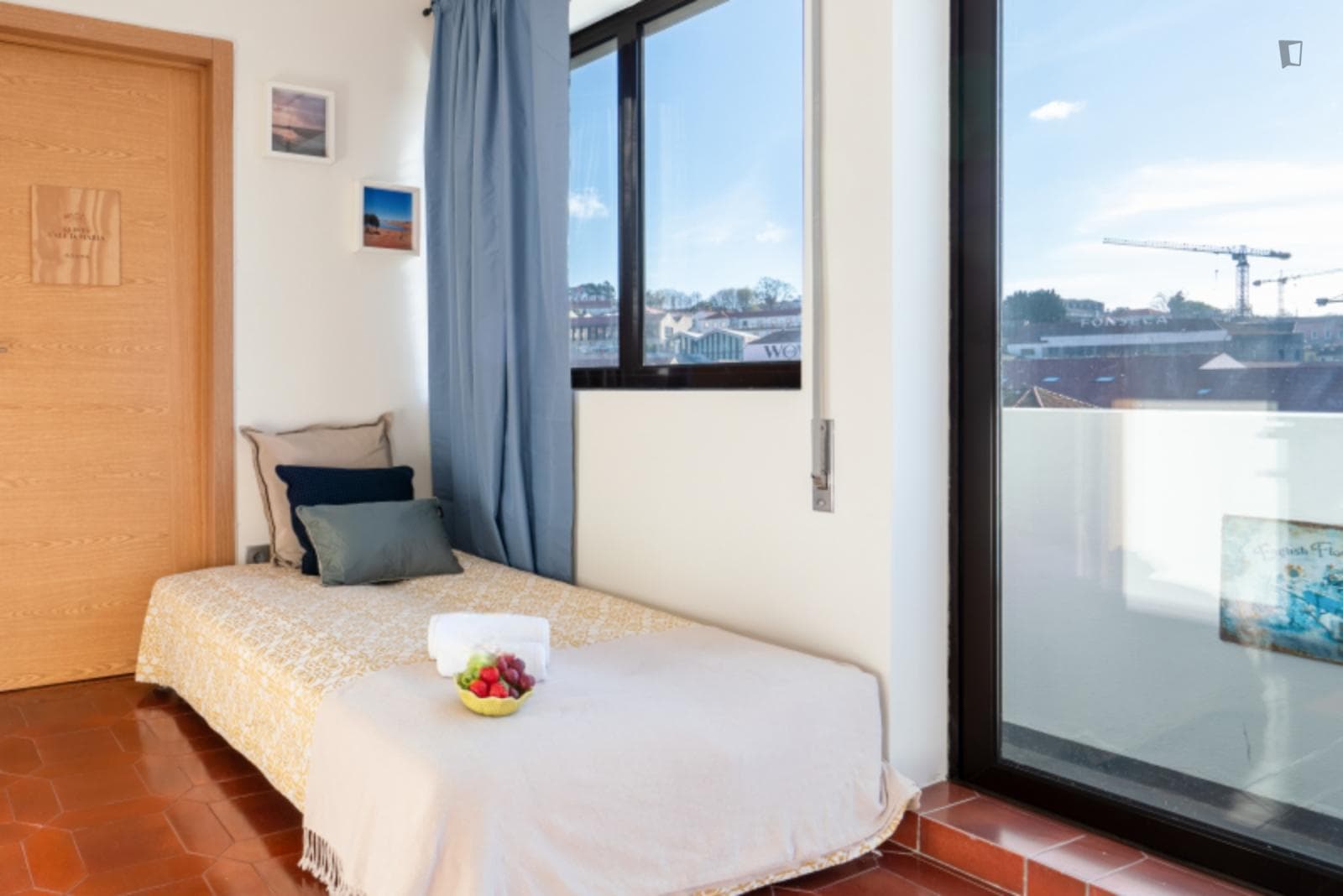 Snug 1-bedroom apartment in Cais de Gaia photo 1