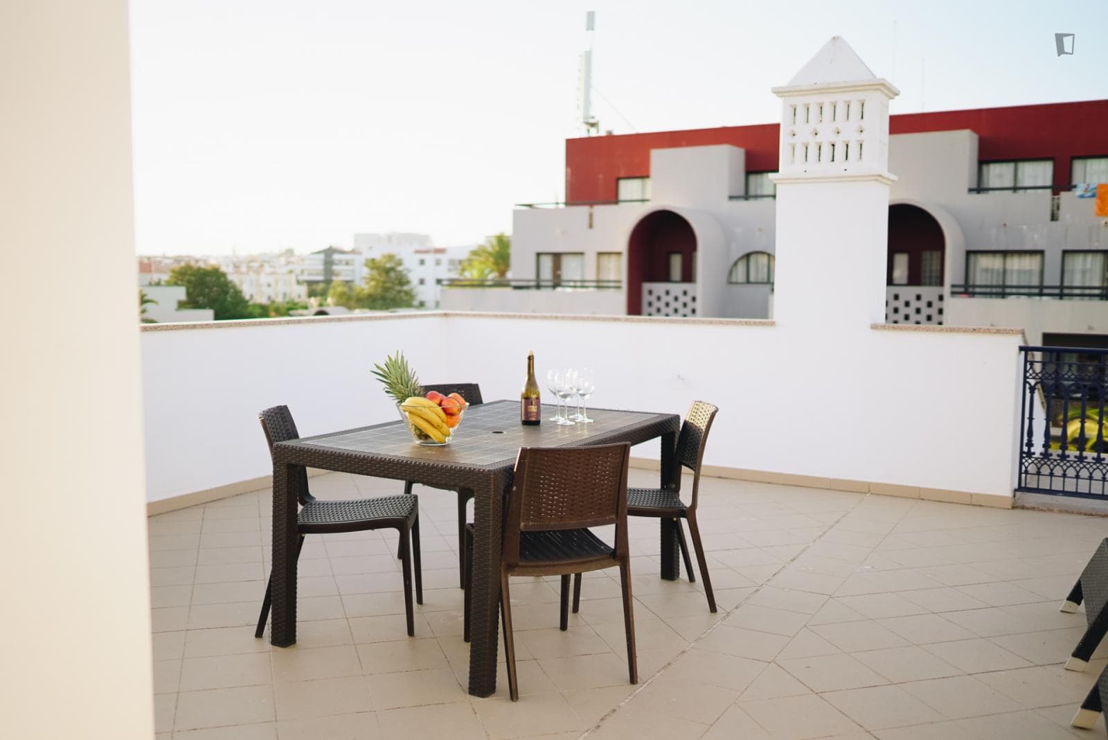 Bright and sunny 1-bedroom flat em Santa Eulália photo 1