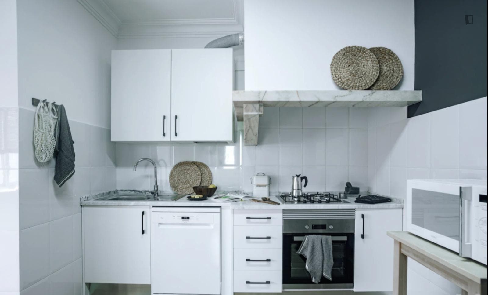 Wonderful 3-bedroom flat in Entrecampos photo 1