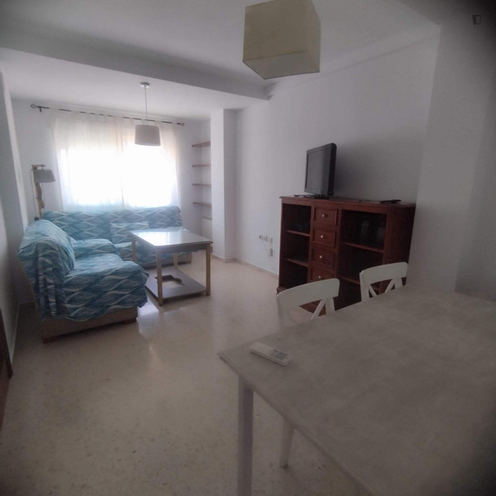 Bright twin bedroom in Granada close to E.T.S. de Ingenierías Informática y de Telecomunicación photo 1