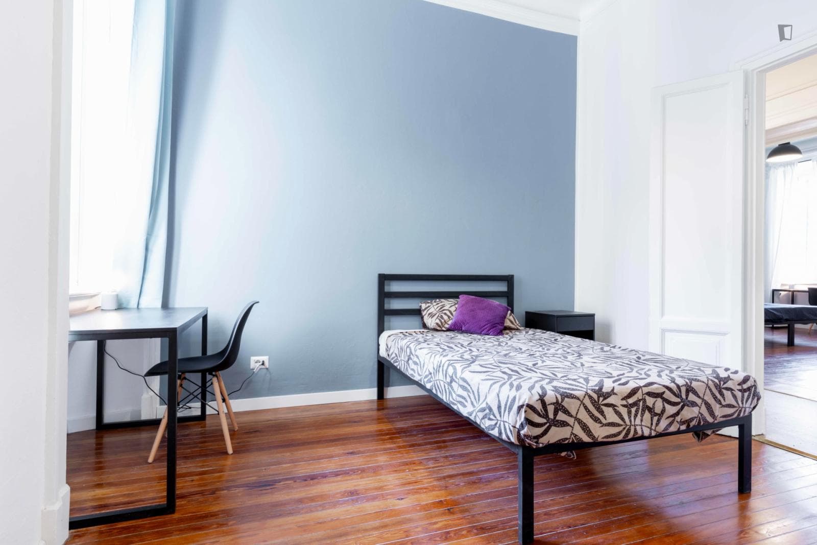 Spacious single ensuite bedroom near the Lima metro photo 1