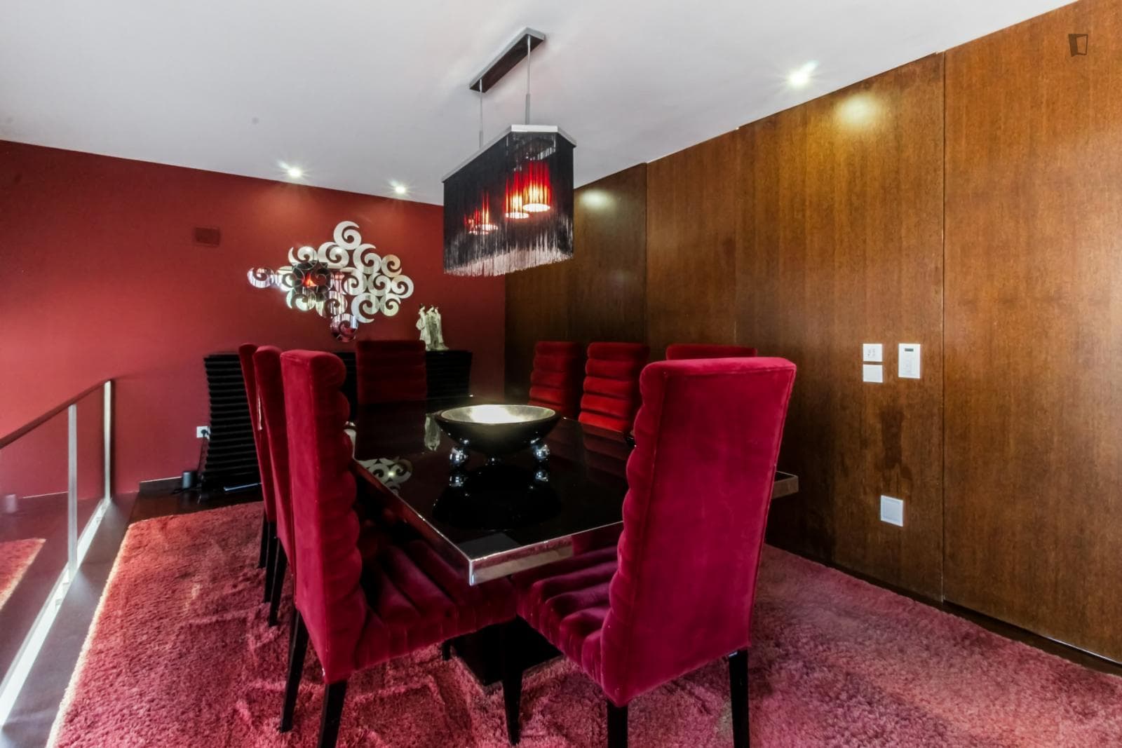 3-bedroom house, with outdoor area photo 1