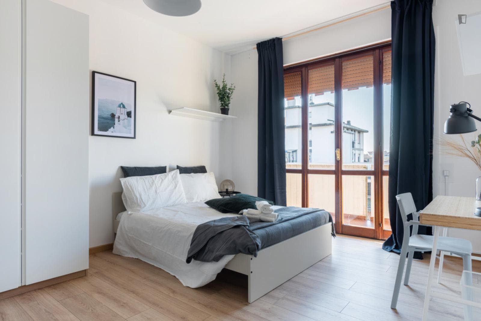 Admirable single bedroom with a balcony, in Greco photo 1