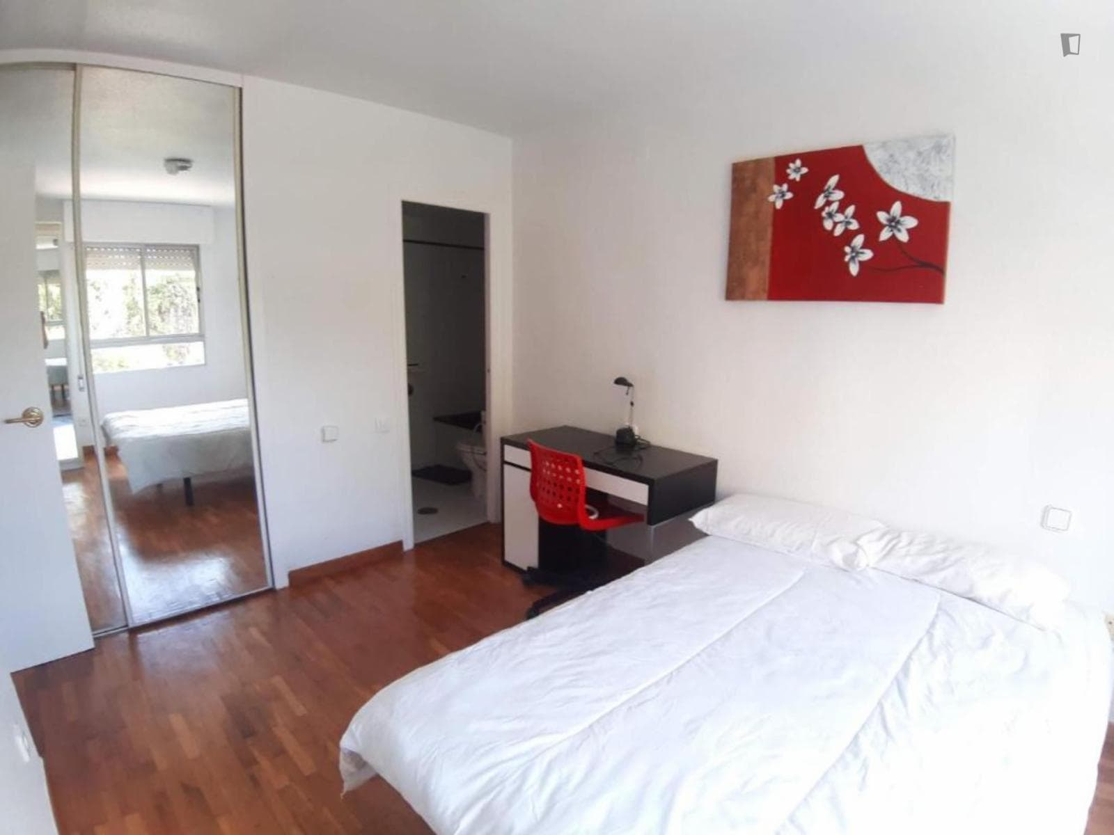 Comfy double ensuite bedroom near Universidad de Murcia Campus La Merced  photo 1