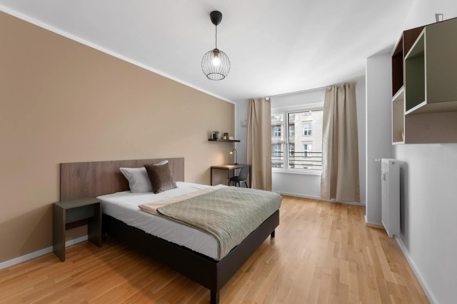 Large and bright double bedroom in Mitte photo 1