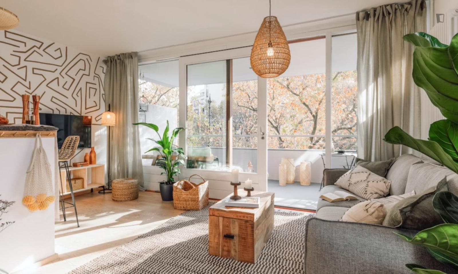 Marvellous 1-bedroom apartment with big balcony in Charlottenburg photo 1