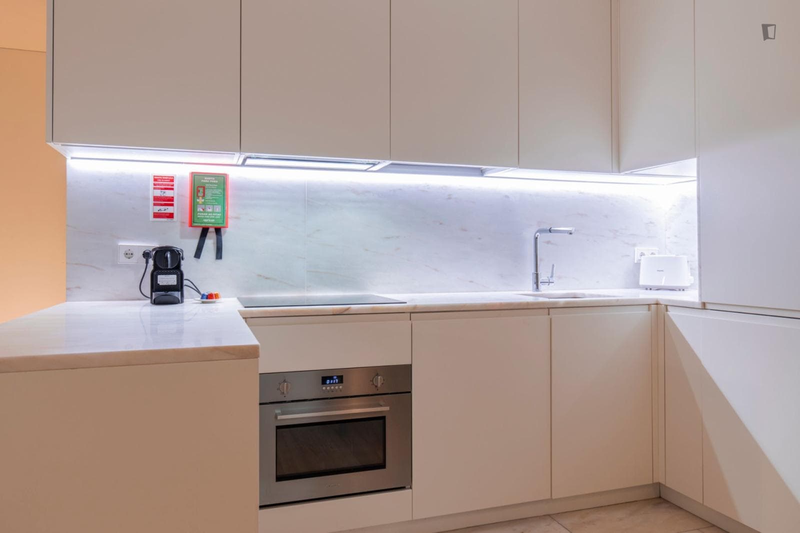 Pleasant 1-bedroom apartment near Baixa-Chiado metro station photo 1