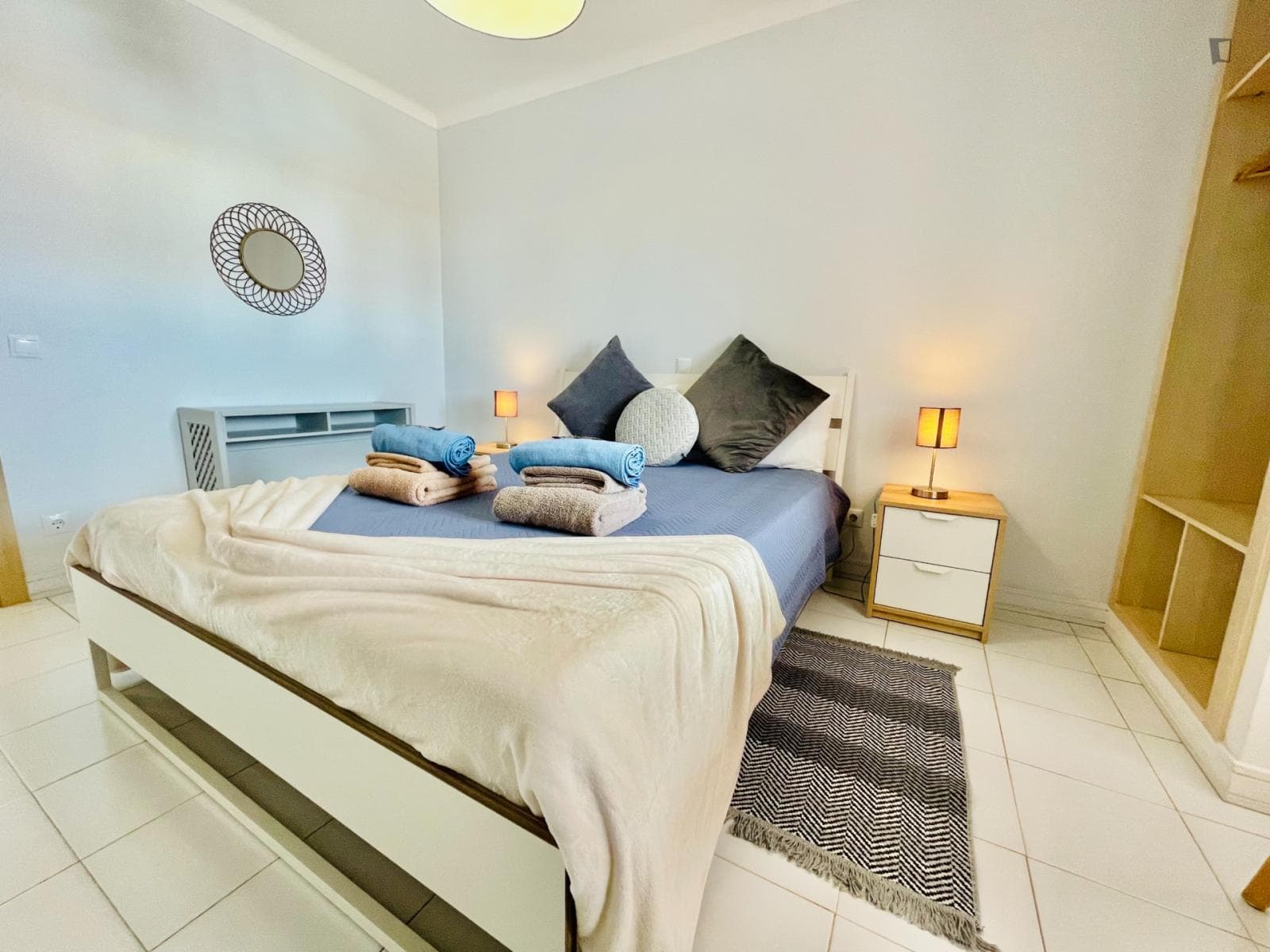 Pleasing 1-bedroom flat photo 1