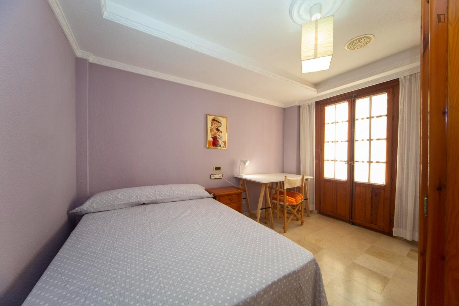 Inviting double bedroom in the centre of Granada photo 1
