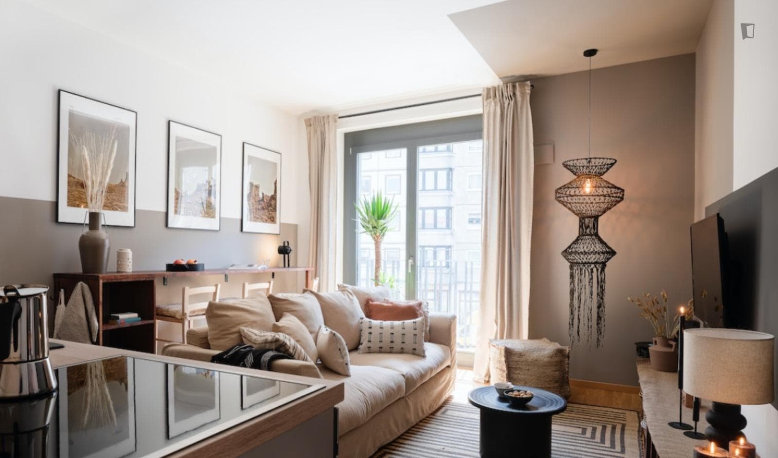 Comfortable 1-bedroom apartment in the trendy Mitte neighbourhood photo 1