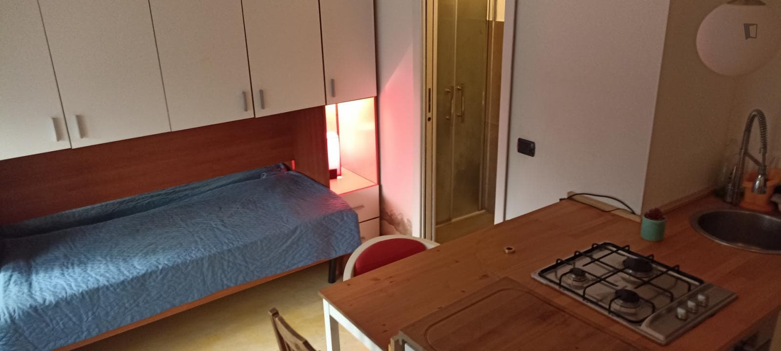 Welcoming studio nearby Metro Porta Nuova photo 1
