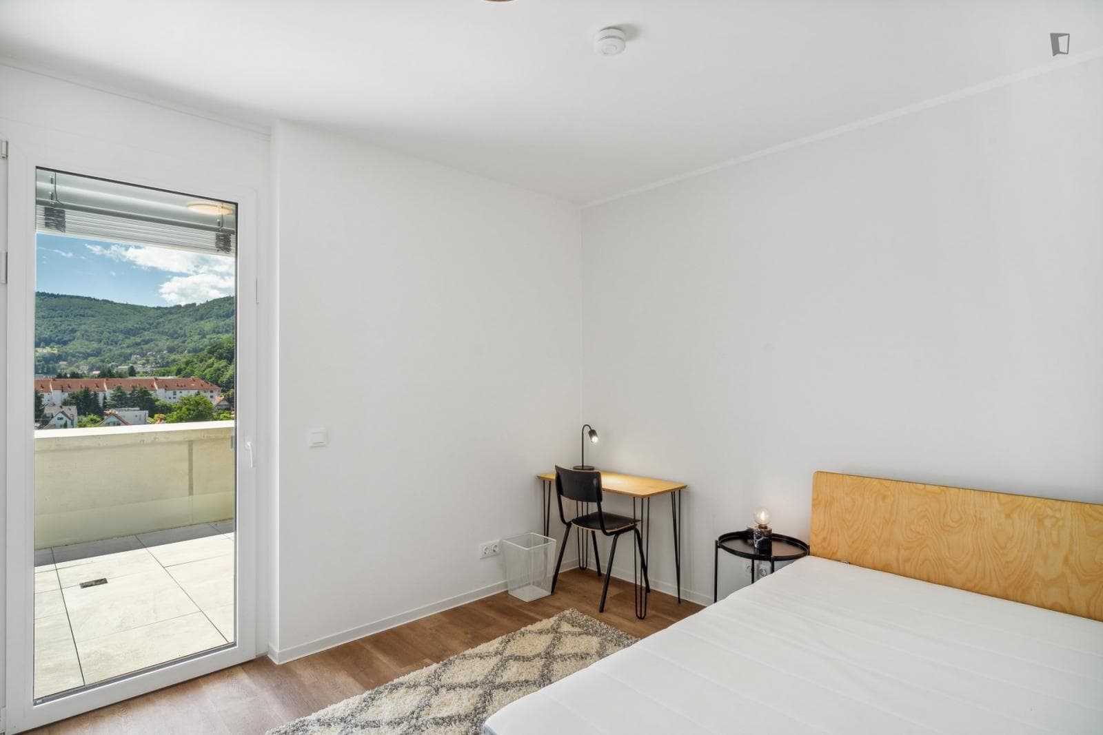  Homelike single bedroom in Lend photo 1