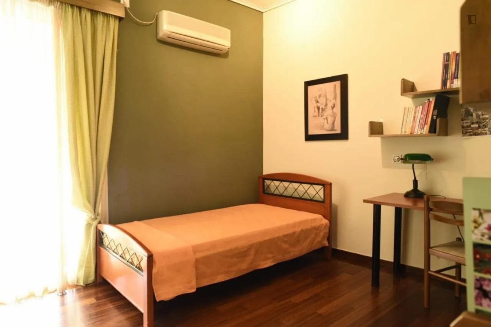 Sweet 1-bedroom apartment near center of Moschato photo 1