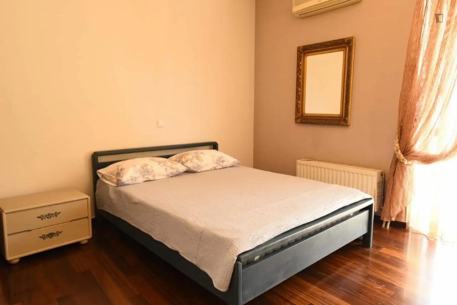 Stunning 1-bedroom apartment near center of Moschato photo 1