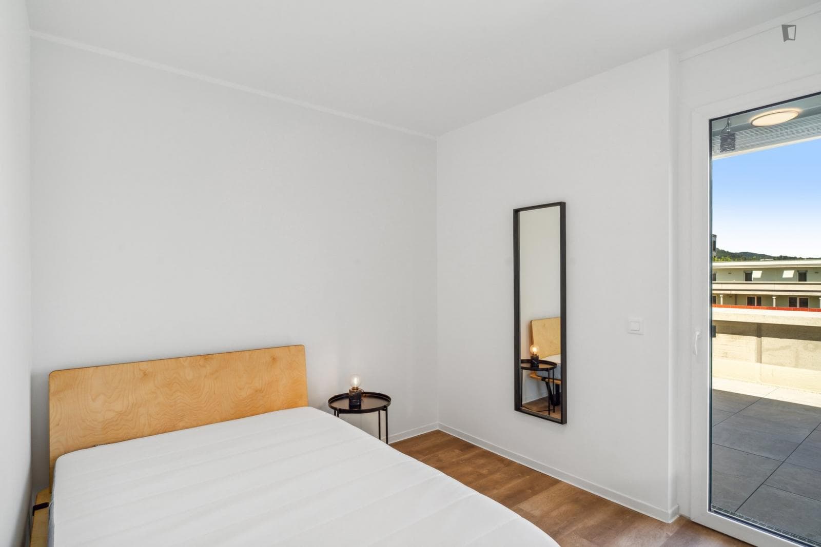 Marvellous double bedroom near the Hauptbahnhof train station photo 1
