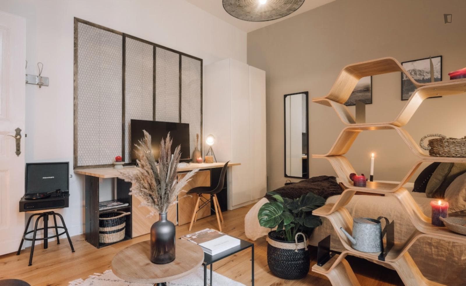 Very cosy 1-bedroom apartment in the upscale Wilmersdorf neighbourhood photo 1
