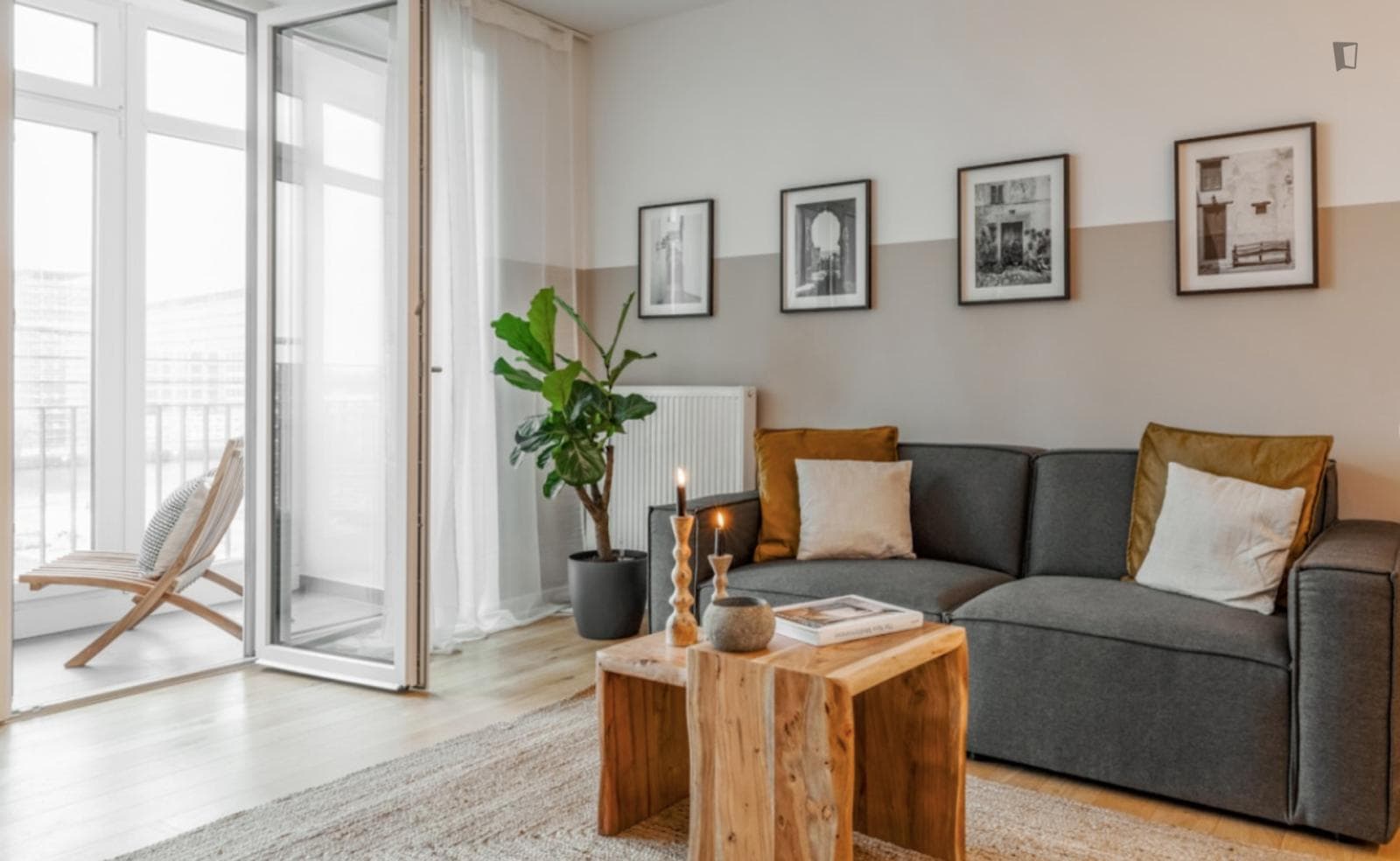Tasteful 2-bedroom apartment in Friedrichshain photo 1