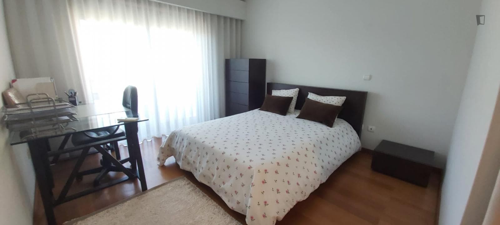 Comfy Double Bedroom ensuite close to Faculty of Engineering - University of Porto photo 1