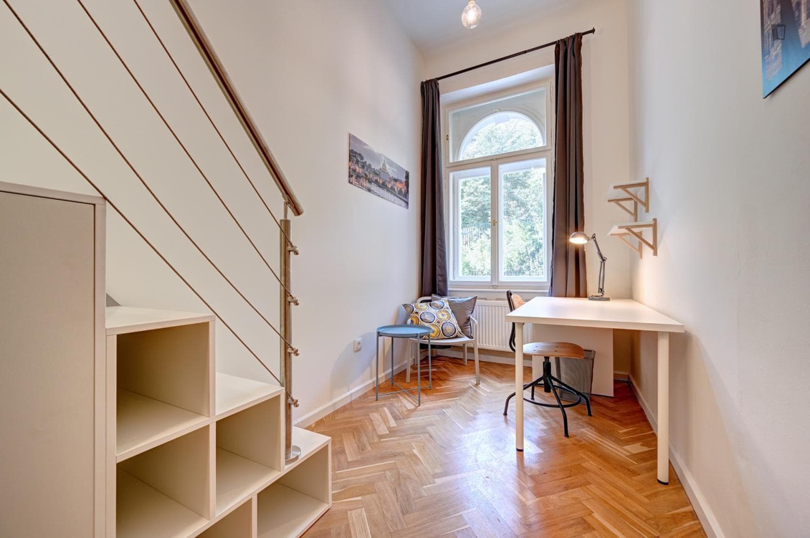 Homey double bedroom in Malá Strana photo 1