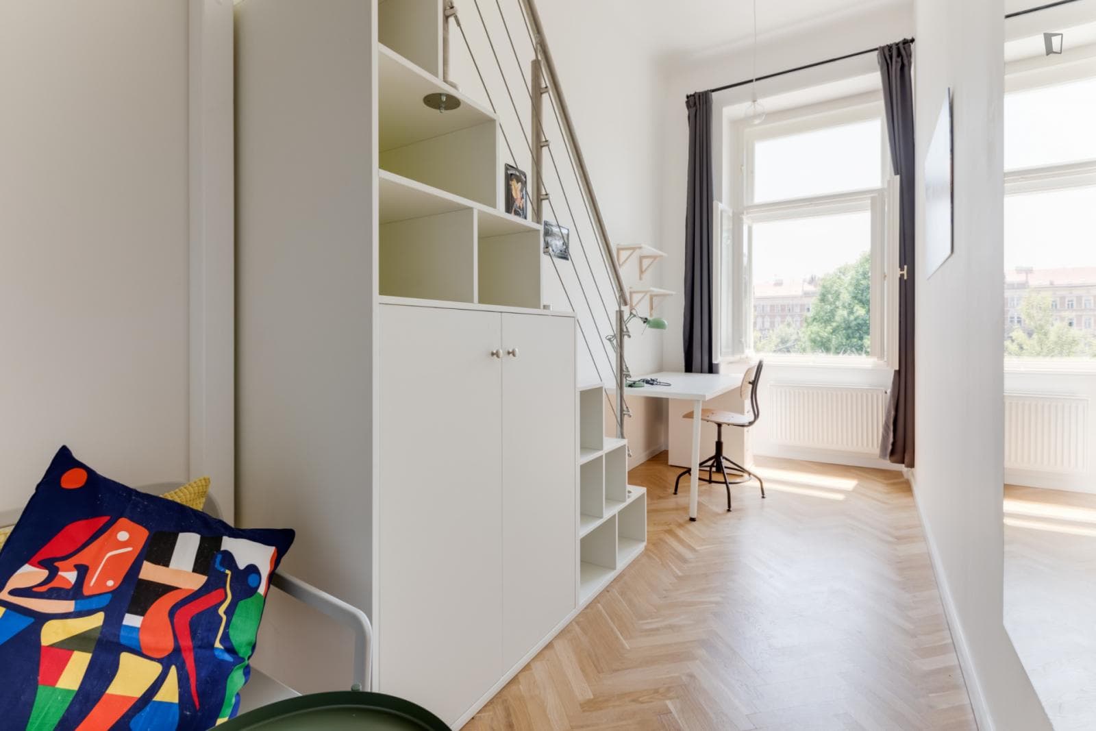 Very cool single bedroom close to Smíchov Lock photo 1