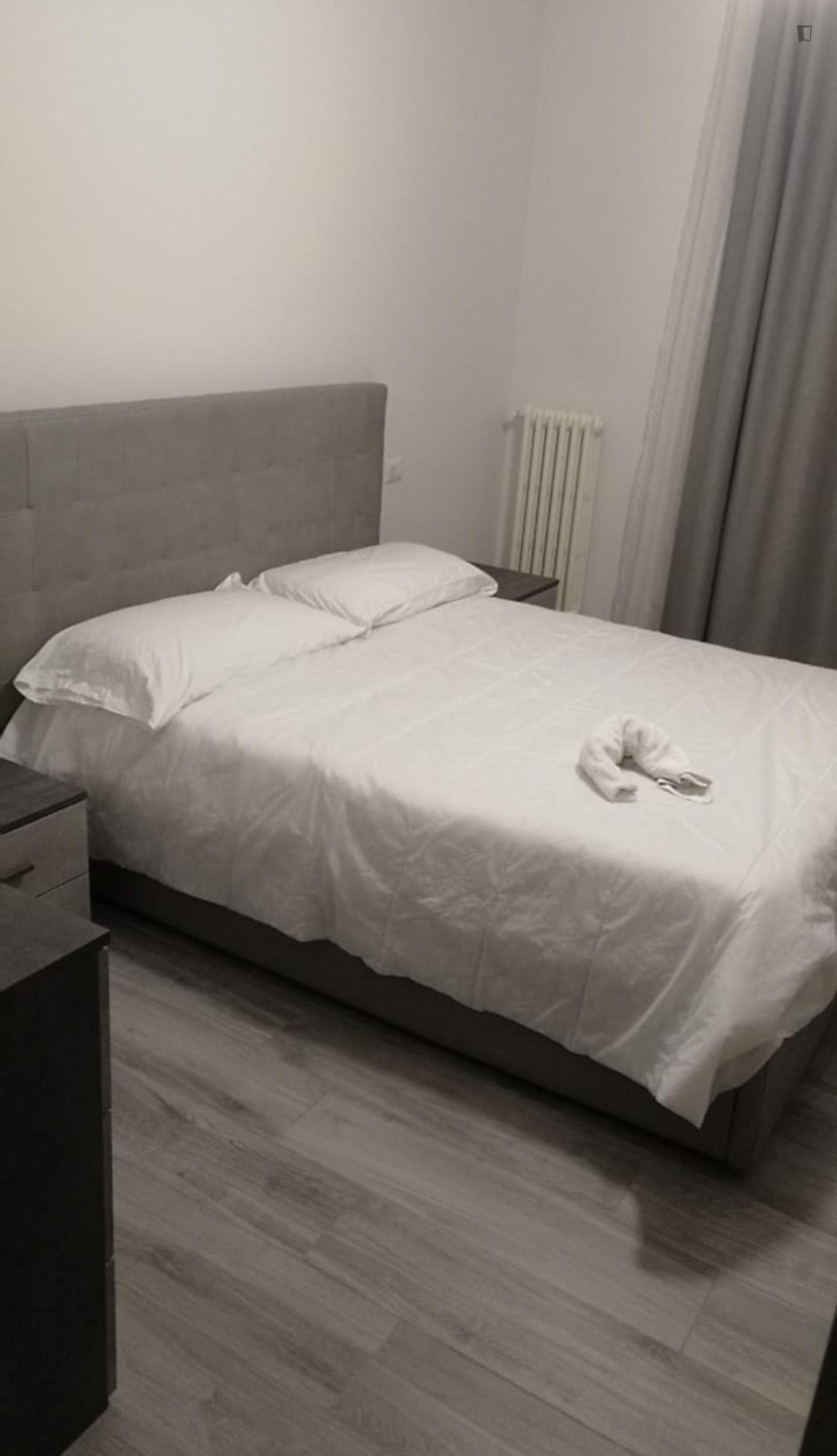 Comfy Double Bedroom very close to Metro Ca' Granda photo 1
