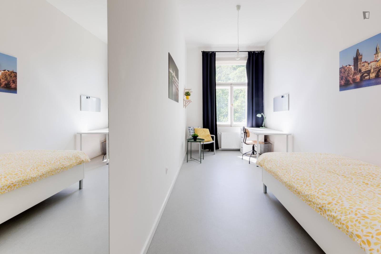 Comfortable and bright single bedroom in Malá Strana photo 1