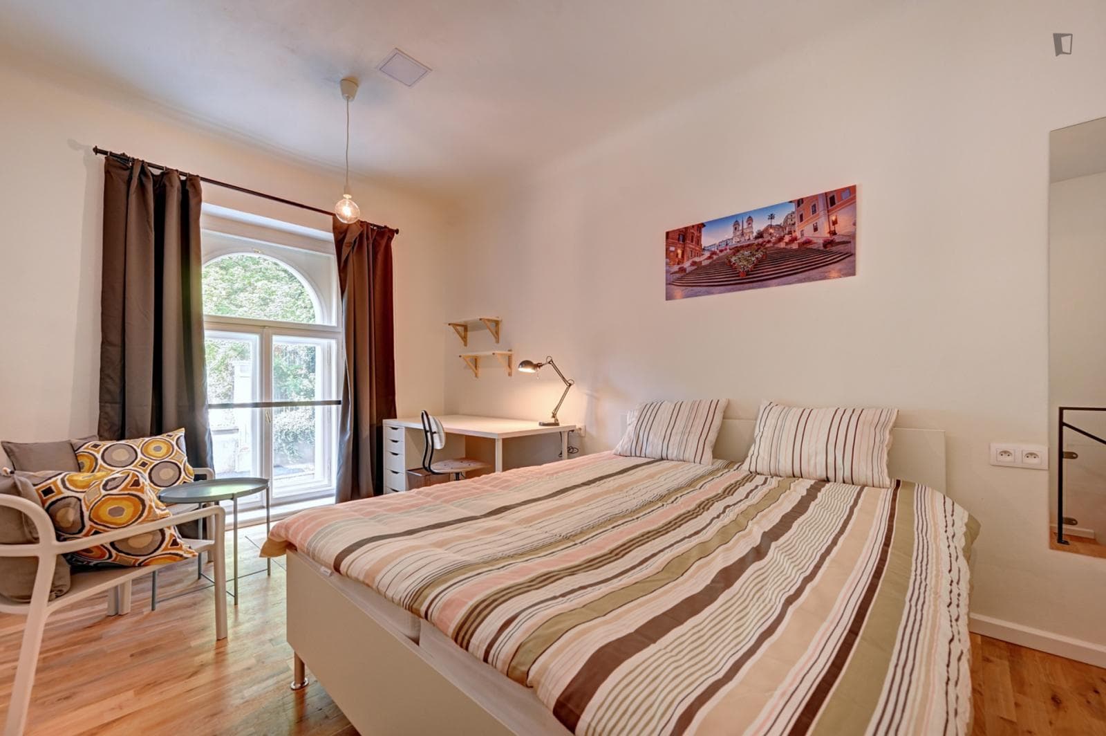 Graceful double bedroom in Malá Strana area photo 1