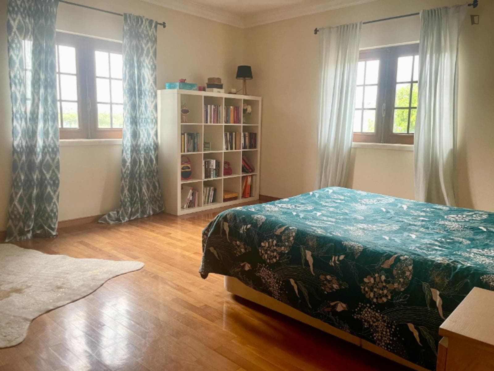 Spacious Double Bedroom close to Costa de Água photo 1