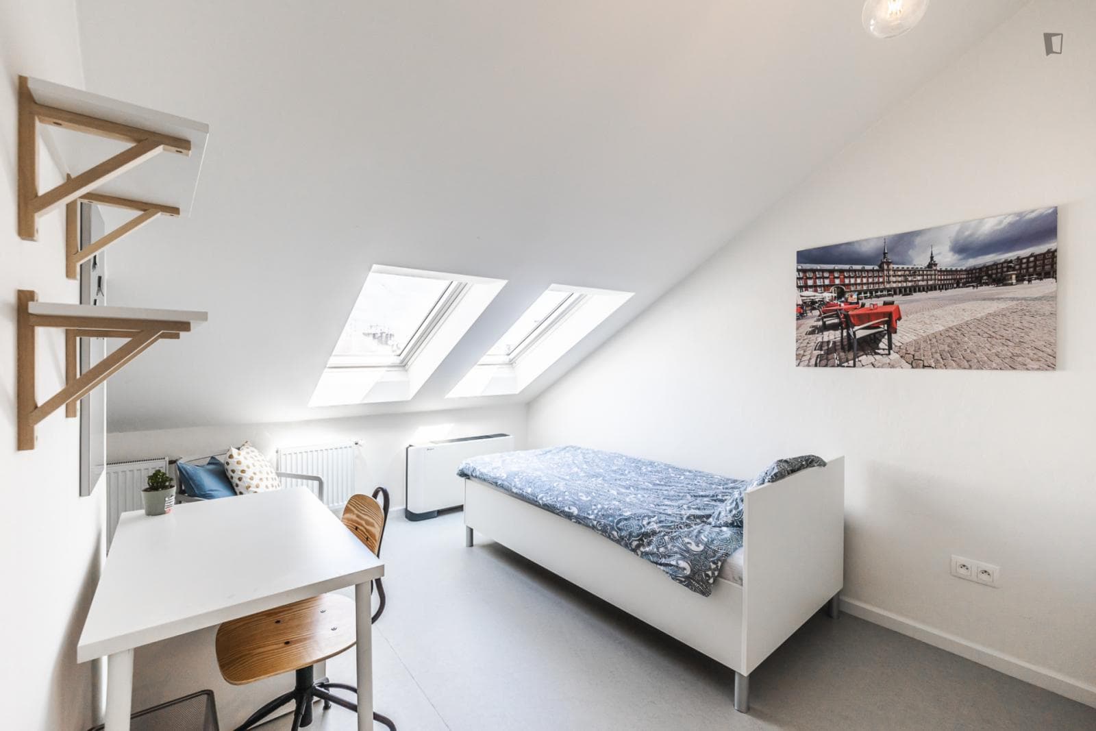 Property photo thumbnail