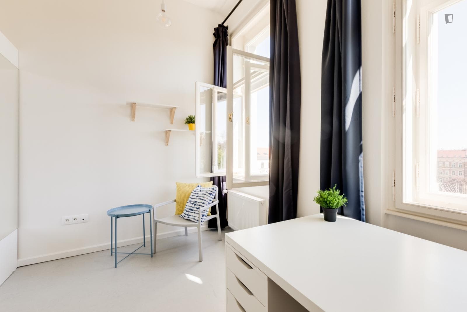 Property photo thumbnail