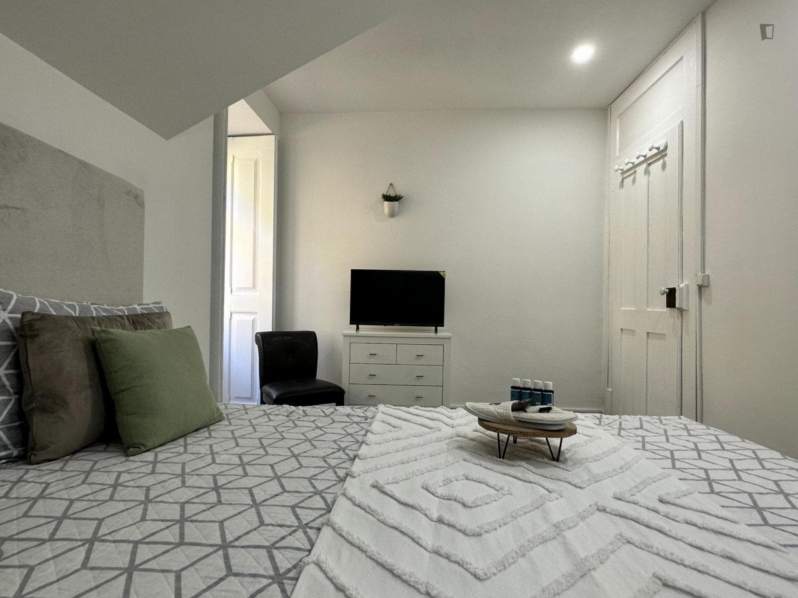 Modern double bedroom close to Praça da República photo 1