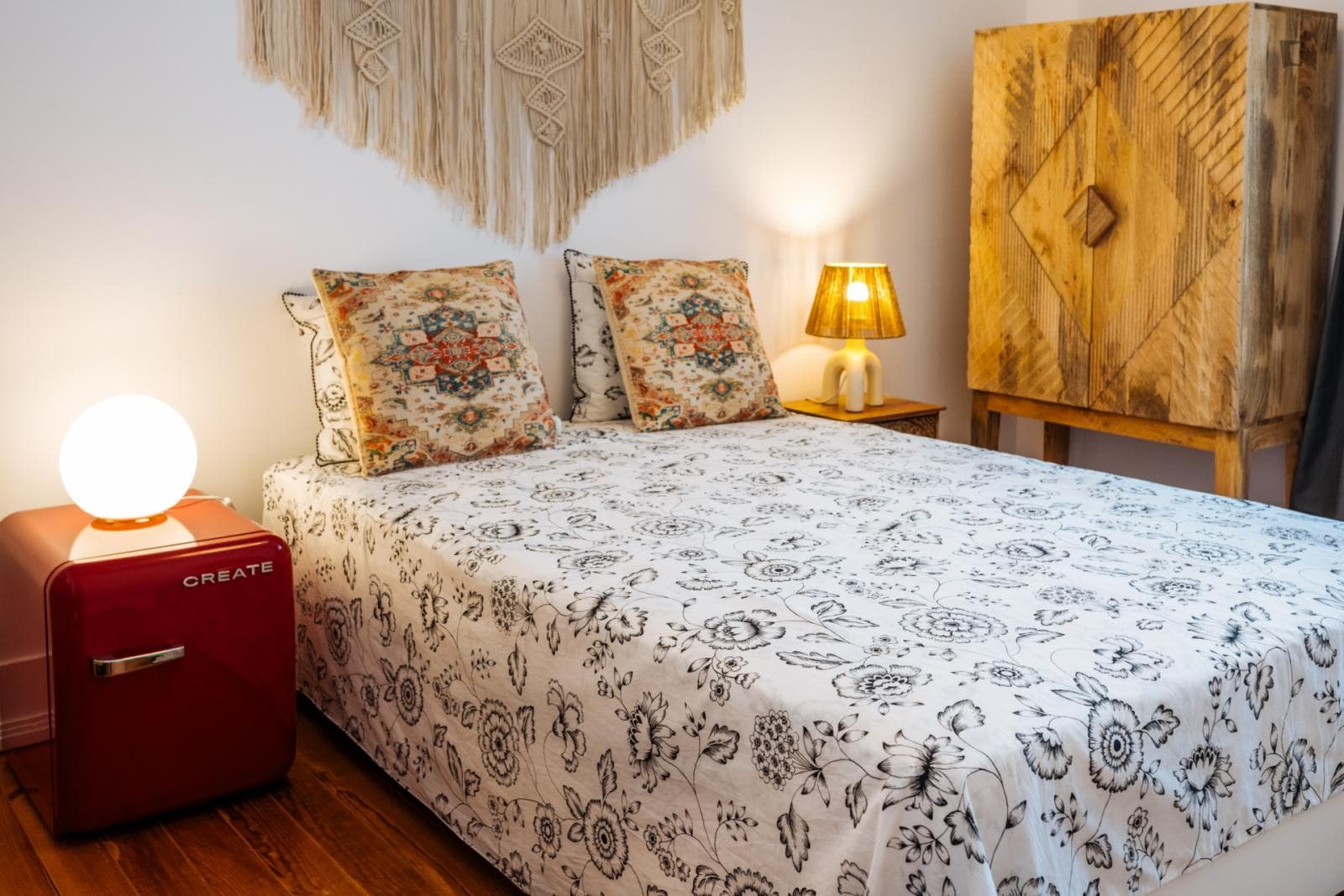 Classy double ensuite bedroom in Arroios photo 1