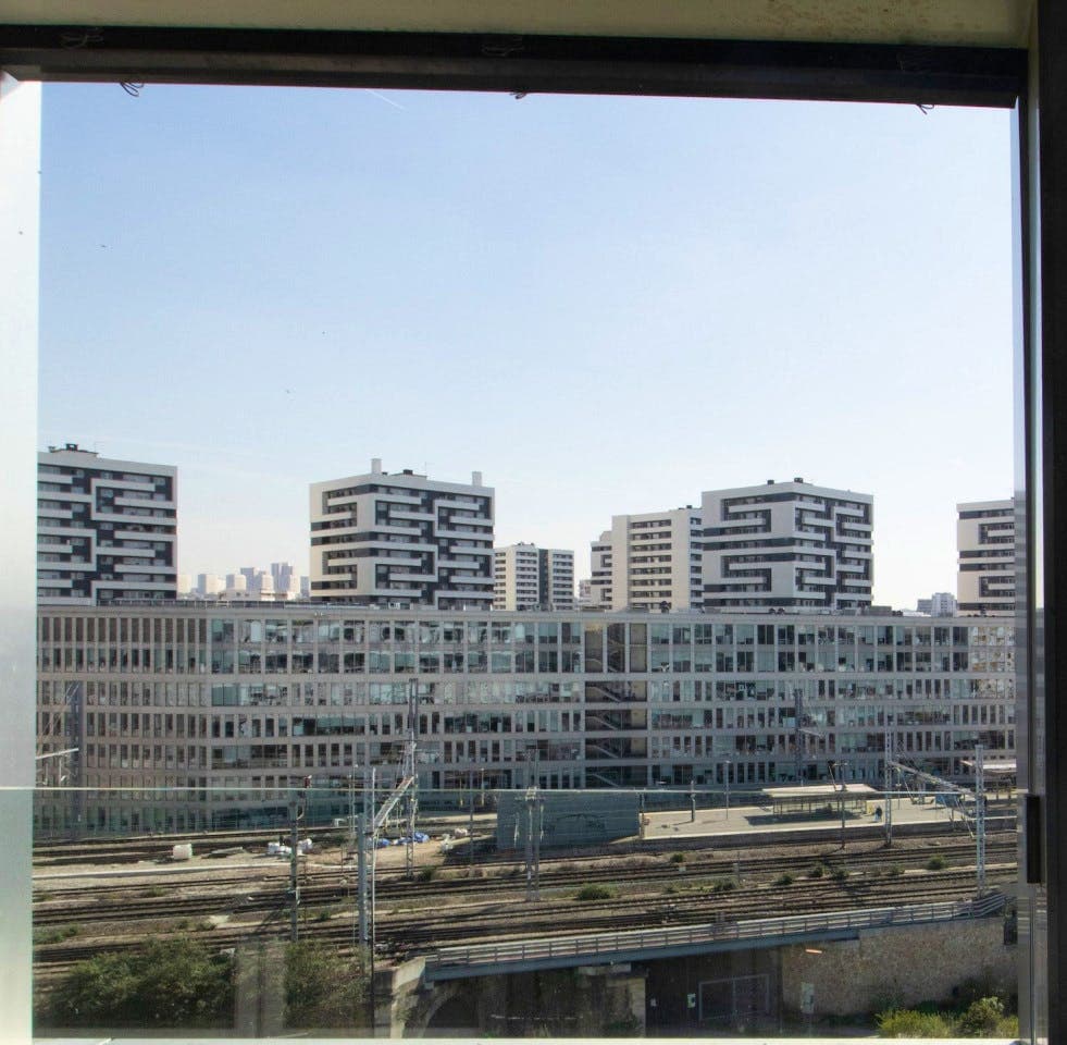 Large 90 m² apartment in coliving in Paris (19th district) photo 1