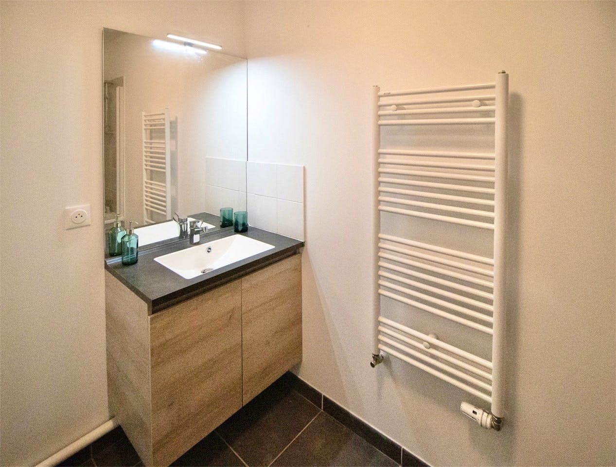 Beautiful 82 m² apartment in coliving in the Grand Parc district in Bordeaux photo 1