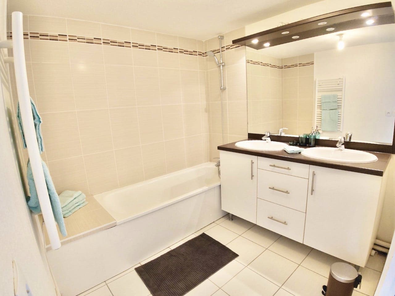 Splendid 116 m² apartment for rent in coliving setup in the Ginko district in Bordeaux photo 1